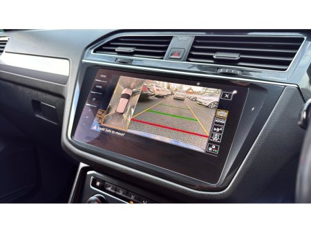 2018 Volkswagen Tiguan - thumbnail 24