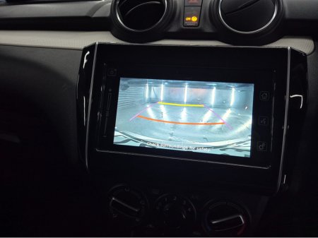 2022 Suzuki Swift - thumbnail 18