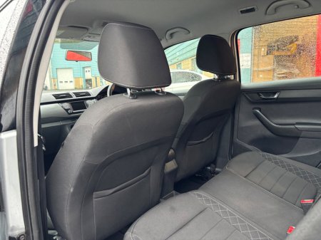 2015 Skoda Fabia - thumbnail 12