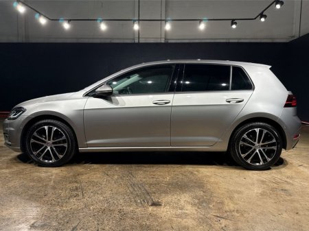 2020 Volkswagen Golf COMFORT LINE MEISTER - UPGRADED FACTORY ALLOYS - CRUISE CONTROL - REVERSE CAMERA - DIGITAL DASH €21,950 thumbnail
