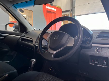 2014 Suzuki Swift - thumbnail 8