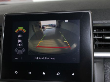 2021 Renault Captur E-tech P S Edition E-tech Plug-in Hybri €19,499 thumbnail