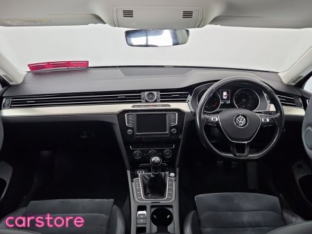 2016 Volkswagen Passat - thumbnail 11