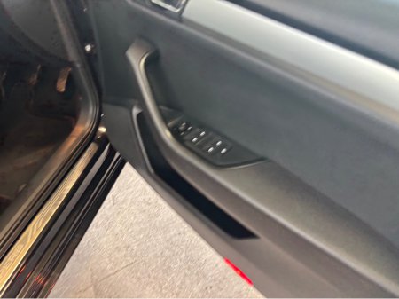 2017 Skoda Superb - thumbnail 3