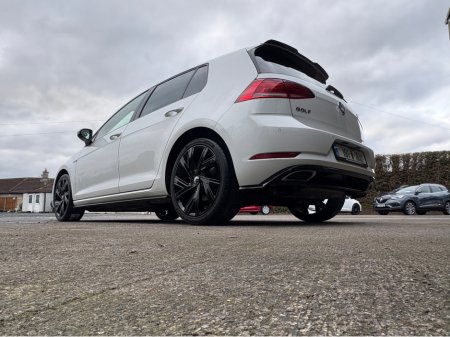 2019 Volkswagen Golf R-LINE 1.5 TSI MANUAL 6SPEED FWD 150HP 5DR €19,250 thumbnail