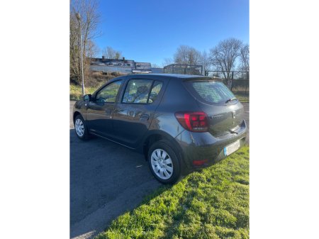 2017 Dacia Sandero 1.0 75 ALTERNATIVE €6,950 thumbnail