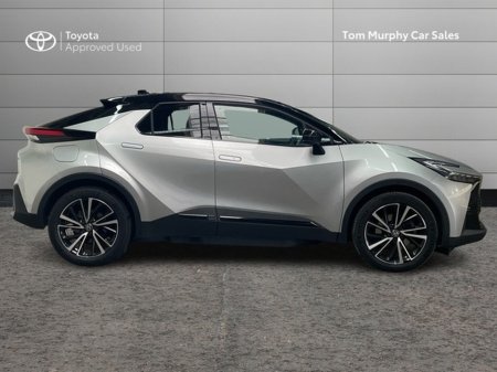 2025 Toyota C-HR - photo 3