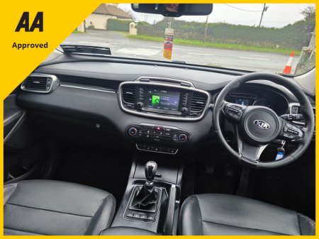 2016 Kia Sorento 2.2 CRDI KX-2 AWD 5DR €13,950 thumbnail