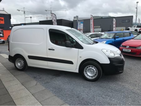 2017 Peugeot Partner ACTIVE 1.6 BLUE HDI 75 PANELLE €7,950