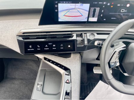 2025 Peugeot 5008 - thumbnail 10