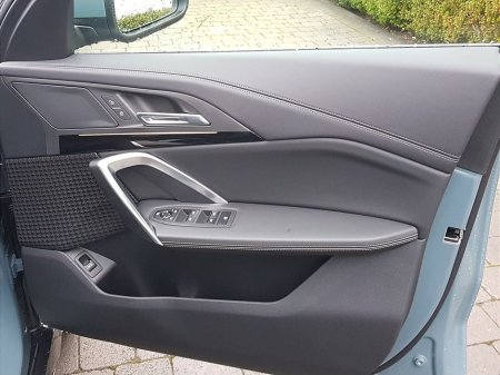 2026 BMW iX1 - thumbnail 21