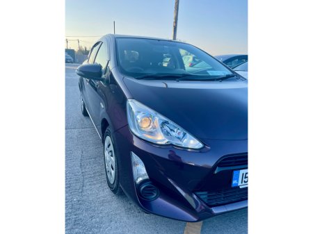 2015 Toyota Aqua 1.8 Hybrid €9,499
