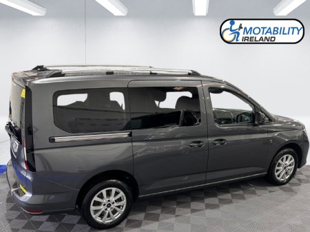 2023 Ford Grand Tourneo Connect Wheelchair Accessible €44,995