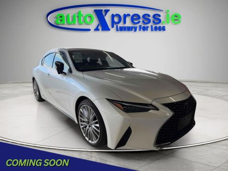 2023 Lexus IS 300 h - thumbnail 1