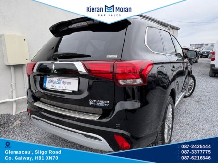 2019 Mitsubishi Outlander - thumbnail 5