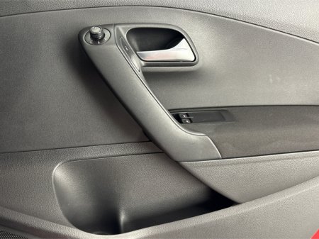 2017 Volkswagen Polo - thumbnail 24