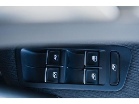 2019 Volkswagen Golf - thumbnail 31