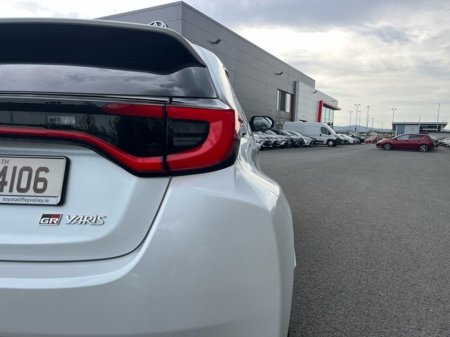 2026 Toyota Yaris - thumbnail 15