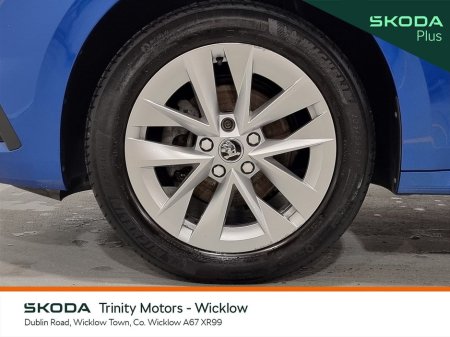 2024 Skoda Octavia - thumbnail 9