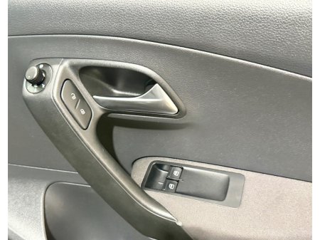 2014 Volkswagen Polo - thumbnail 9