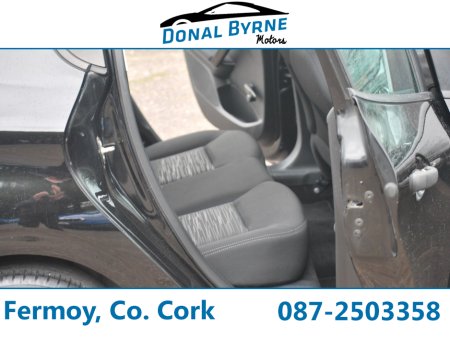 2016 Peugeot 208 - thumbnail 9