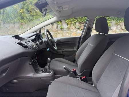 2015 Ford Fiesta ZETEC 1.0 PETROL NEW NCT €7,950 thumbnail