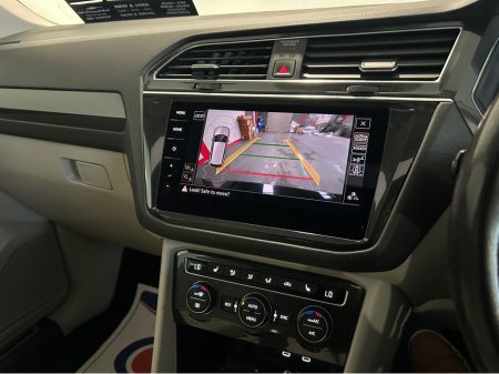 2021 Volkswagen Tiguan - thumbnail 11