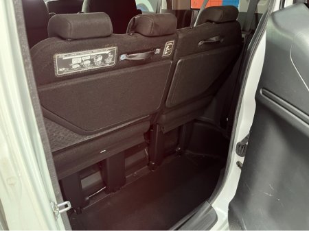 2018 Honda Stepwagon - thumbnail 7