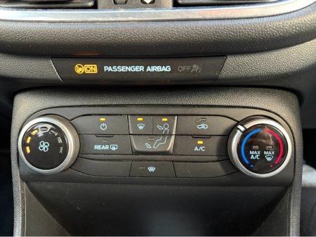 2022 Ford Fiesta - thumbnail 12