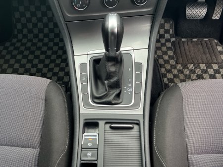 2015 Volkswagen Golf 1.2L Petrol Automatic TSI €13,950 thumbnail