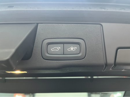 2023 Volvo XC60 - thumbnail 9