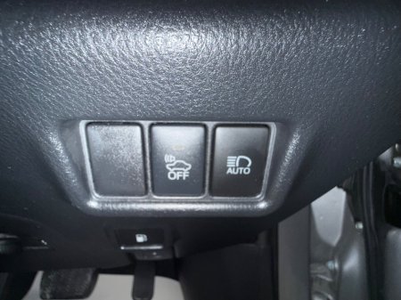 2017 Toyota C-HR - thumbnail 23