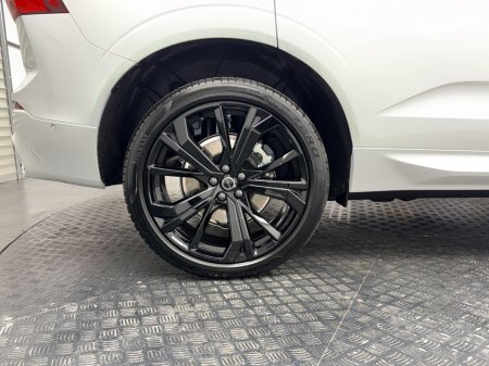 2026 Volvo XC60 - thumbnail 5