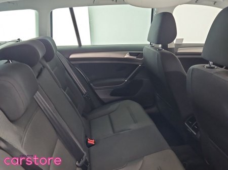 2016 Volkswagen Golf - thumbnail 10