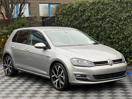 2015 Volkswagen Golf R-LINE PACK 1.2 TSI // LOUNG EDITION // VERY LOW MILEAGE // BLUETOOTH MUSIC // ADAPTIVE CRUISE CONTROL €14,900 thumbnail