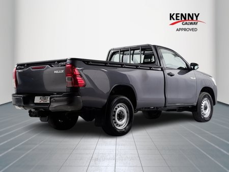 2022 Toyota Hilux 2.4 DLX SINGLE CAB 2DR €31,990 thumbnail