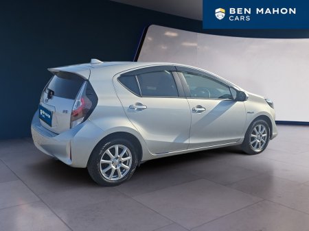 2020 Toyota Aqua - thumbnail 5