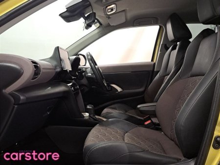 2023 Toyota Yaris Cross 1.5 Hybrid Sol €28,480 thumbnail