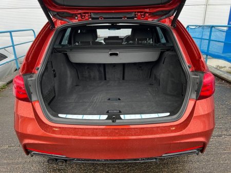 2019 BMW 3 Series 320d M-SPORT TOURING // COMPETITION PACK // SHADOW EDITION // FULL SERVICE HISTORY €26,750 thumbnail