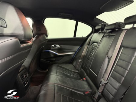 2021 BMW 3 Series - thumbnail 12