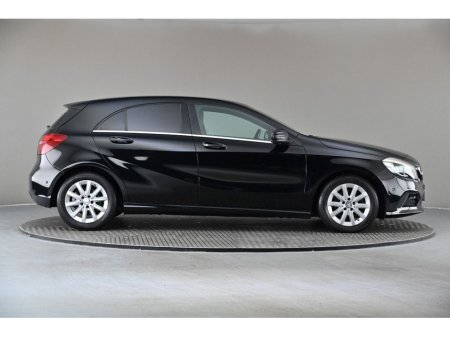 2016 Mercedes-Benz A Class A180 *HALF LEATHER MEMO SPORT SEATS*REVERSE CAM* €16,480 thumbnail