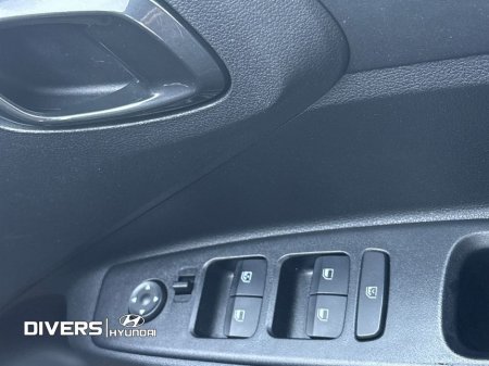 2020 Hyundai i10 Deluxe Plus thumbnail