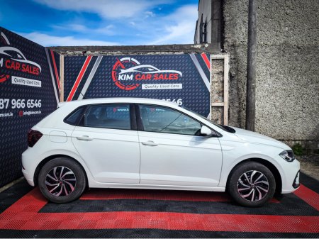 2023 Volkswagen Polo LIFE 1.0 TSI 95BHP MANUAL 5SPEED 5DR €19,950 thumbnail