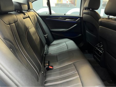 2017 BMW 5 Series €22950! 2017 BMW 530E LUXURY iPERFORMANCE 2.0 AUTOMATIC / CRUISE CONTROL / 360° PARKING CAMERA / ELECTRIC HEATED SEATS €22,950 thumbnail