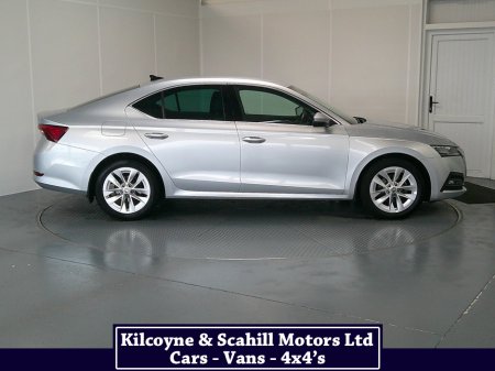 2021 Skoda Octavia SE L FIRST ED TDI EDITION DSG €25,950 thumbnail