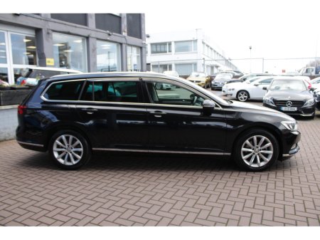 2018 Volkswagen Passat - thumbnail 3