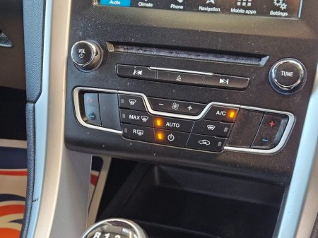 2017 Ford Mondeo 1.5TDCi 120PS Zetec €9,950 thumbnail