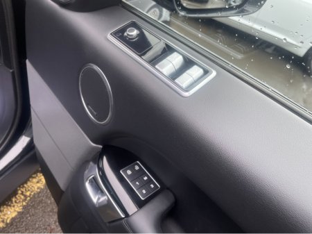 2021 Land Rover Range Rover Sport 2.0 P400E HSE €43,950 thumbnail