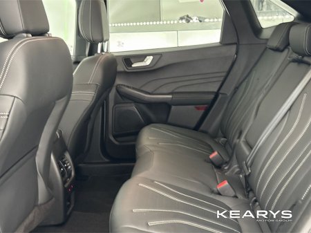 2023 Ford Kuga 2.5 Duratec 225PS PHEV Vignale *Solar Silver* €33,950 thumbnail