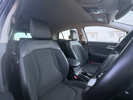 2022 Kia Sportage - thumbnail 14